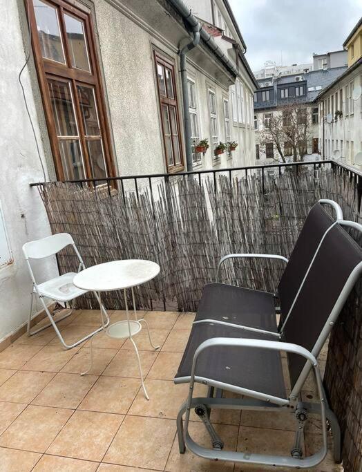 120 M2 Apartment In The Centre Of The Old Town Bratislava Exterior foto